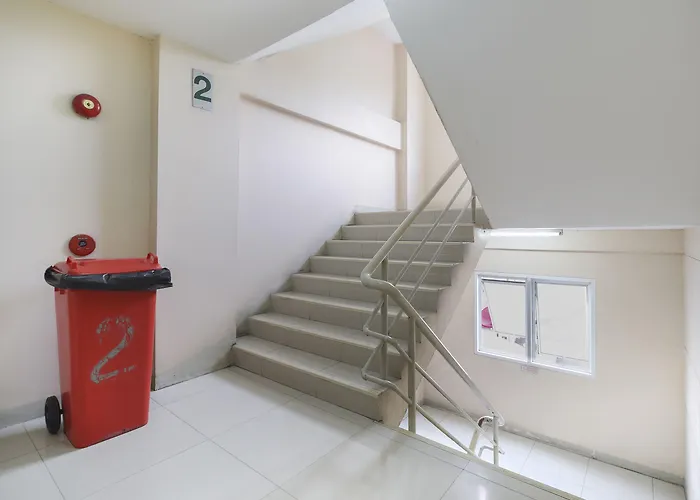 Oyo 925 Ruamsub 2 Hotel 2*