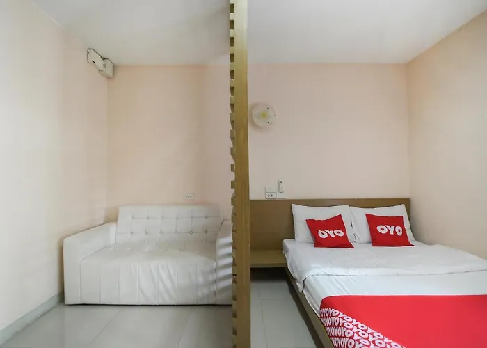 Oyo 925 Ruamsub 2 Hotel 2*